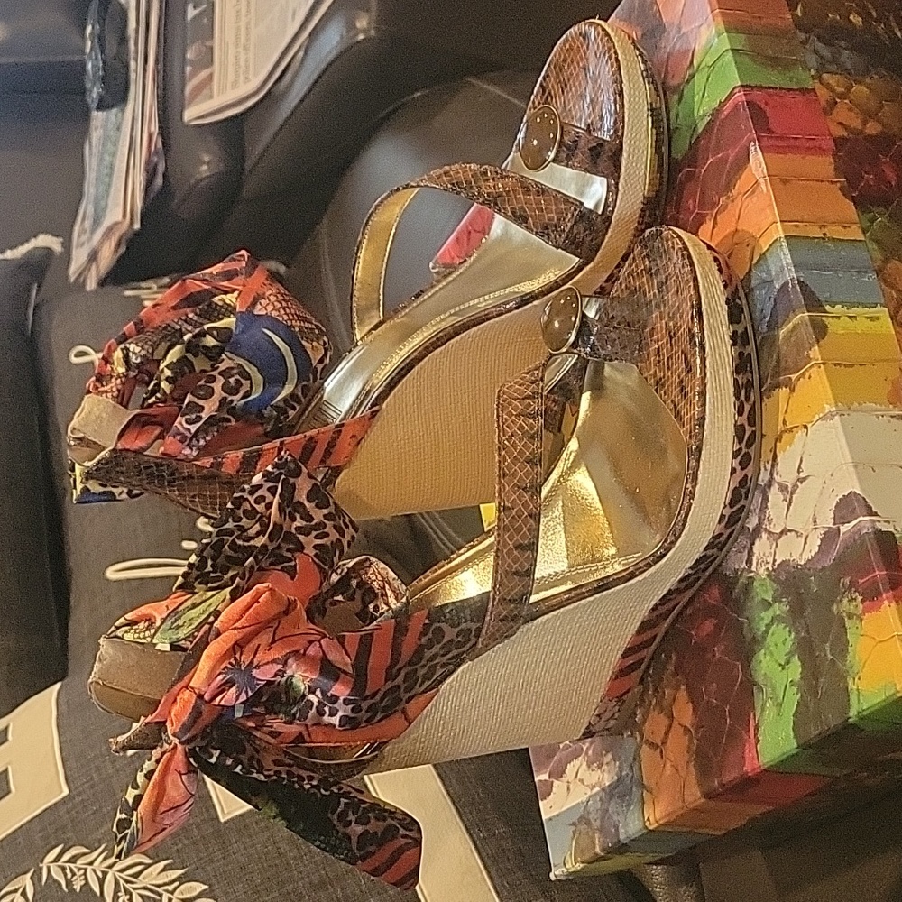 Falchi wedges